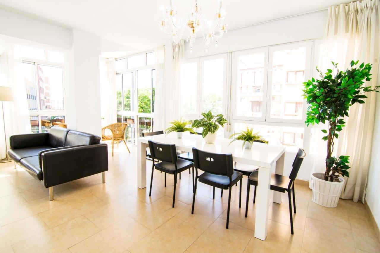 Letmalaga Economy Compas Apartment ภายนอก รูปภาพ