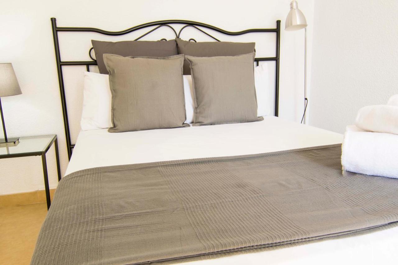 Letmalaga Economy Compas Apartment ภายนอก รูปภาพ