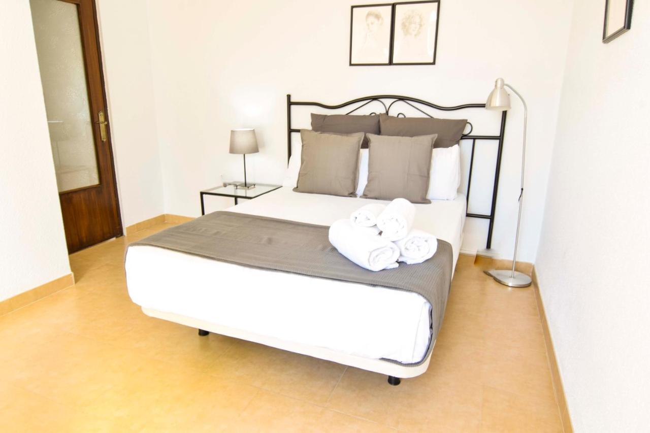 Letmalaga Economy Compas Apartment ภายนอก รูปภาพ