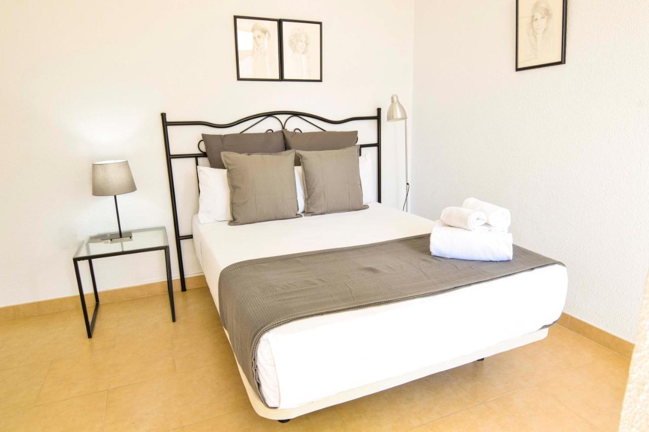 Letmalaga Economy Compas Apartment ภายนอก รูปภาพ