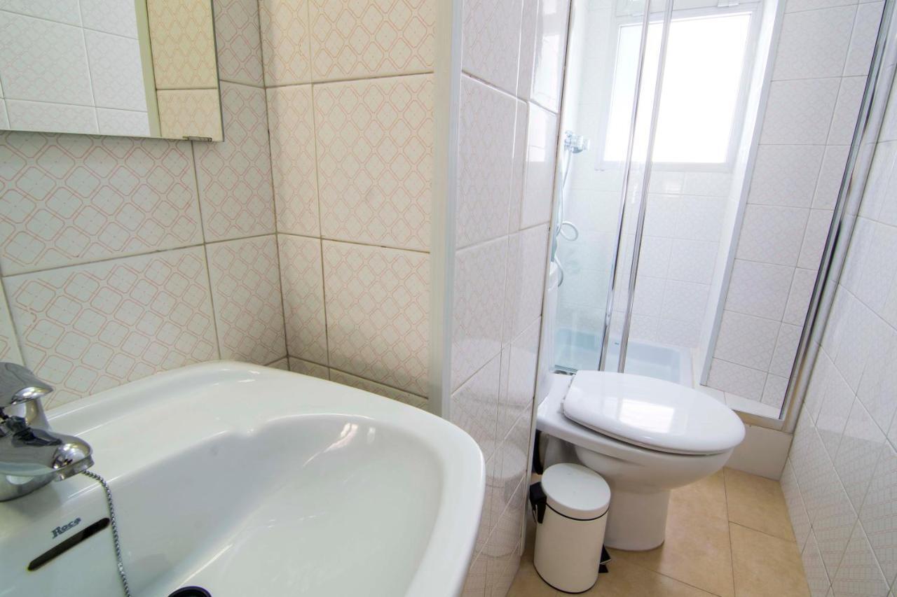 Letmalaga Economy Compas Apartment ภายนอก รูปภาพ