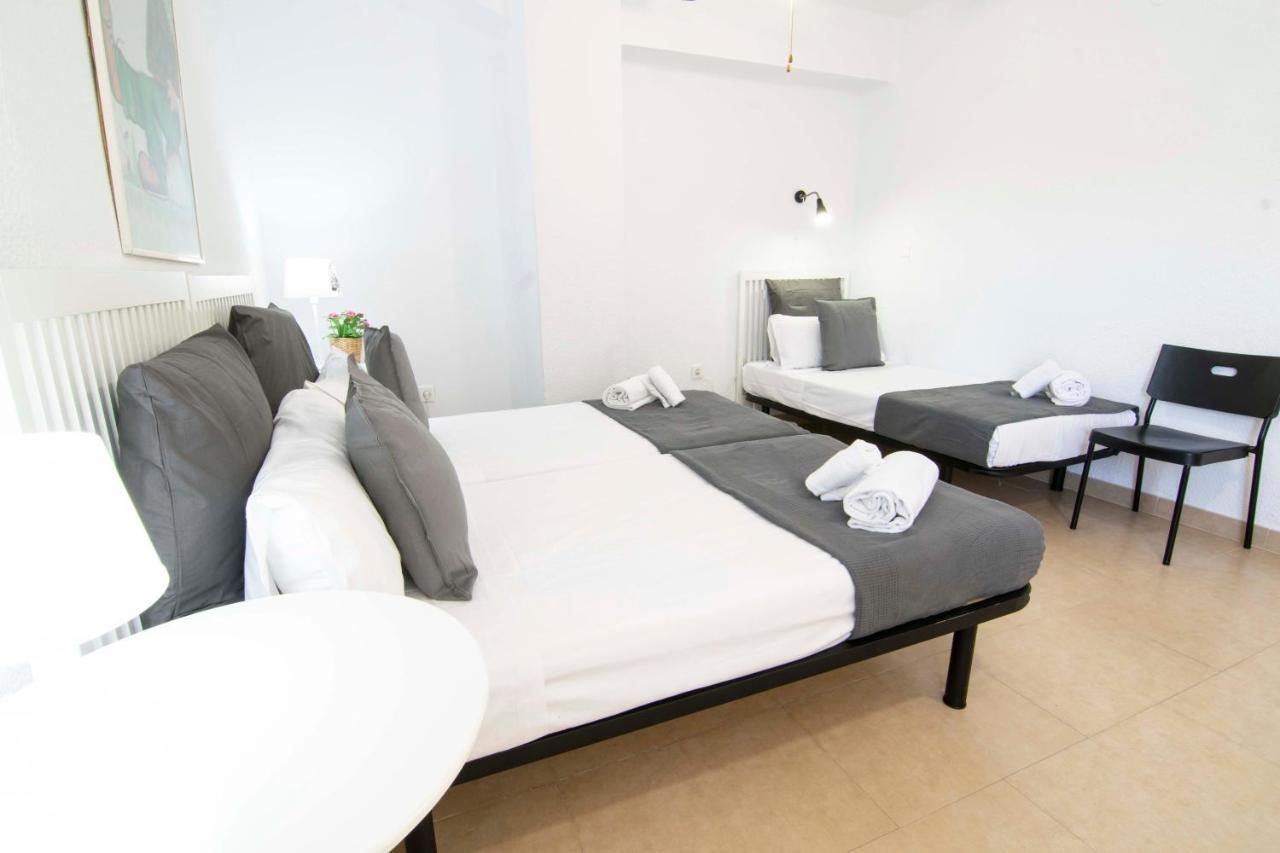 Letmalaga Economy Compas Apartment ภายนอก รูปภาพ