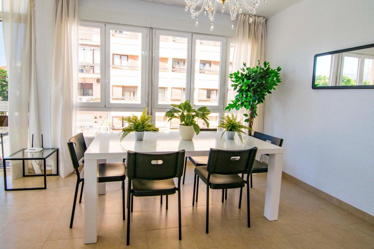 Letmalaga Economy Compas Apartment ภายนอก รูปภาพ