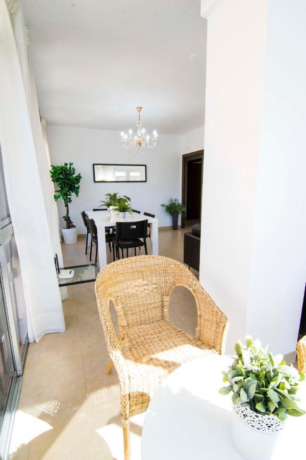 Letmalaga Economy Compas Apartment ภายนอก รูปภาพ