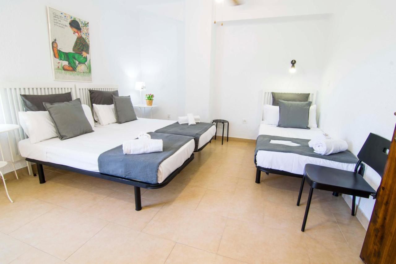Letmalaga Economy Compas Apartment ภายนอก รูปภาพ