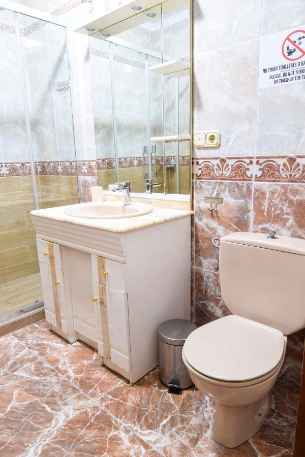 Letmalaga Economy Compas Apartment ภายนอก รูปภาพ