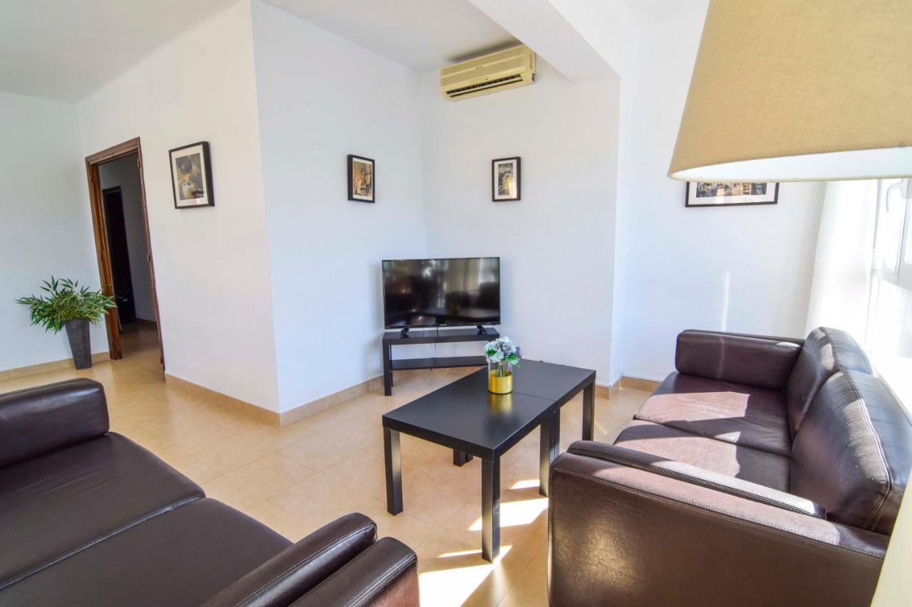 Letmalaga Economy Compas Apartment ภายนอก รูปภาพ